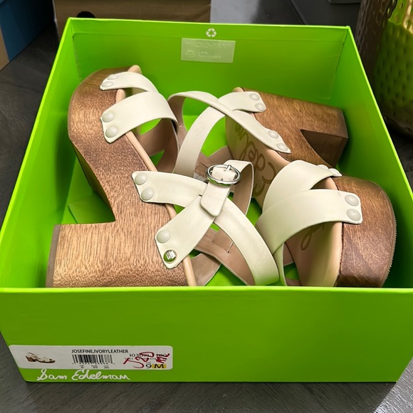 Sam Edelman - Josefine Platform in Ivory - Picture 2 of 11